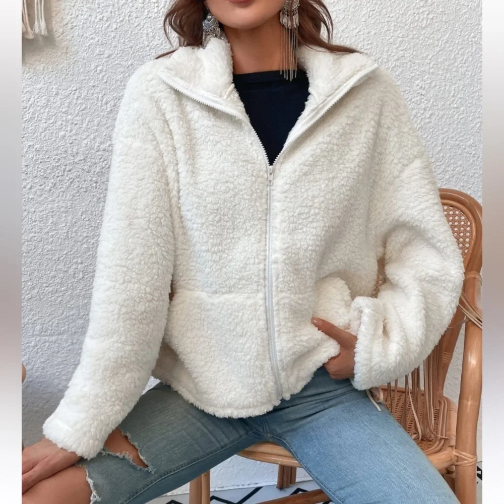 Women's Sz L White Soft Sherpa Fleece Jacket - Picture 1 of 13